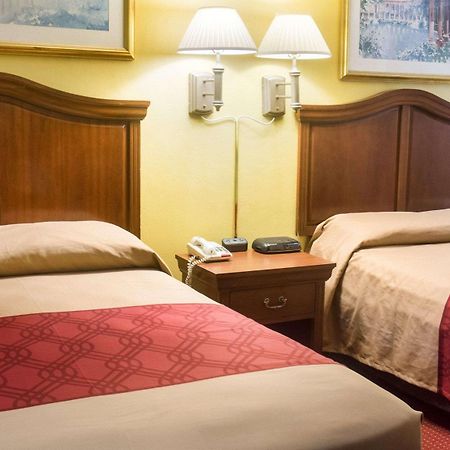 Econo Lodge Chesapeake Route 13 And I-464 Экстерьер фото