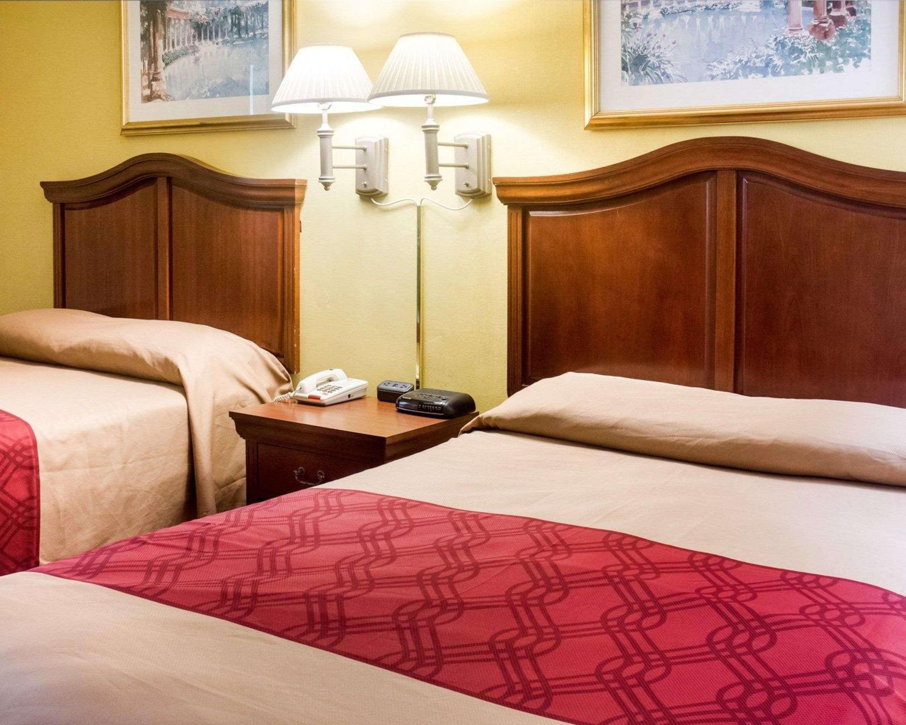 Econo Lodge Chesapeake Route 13 And I-464 Экстерьер фото