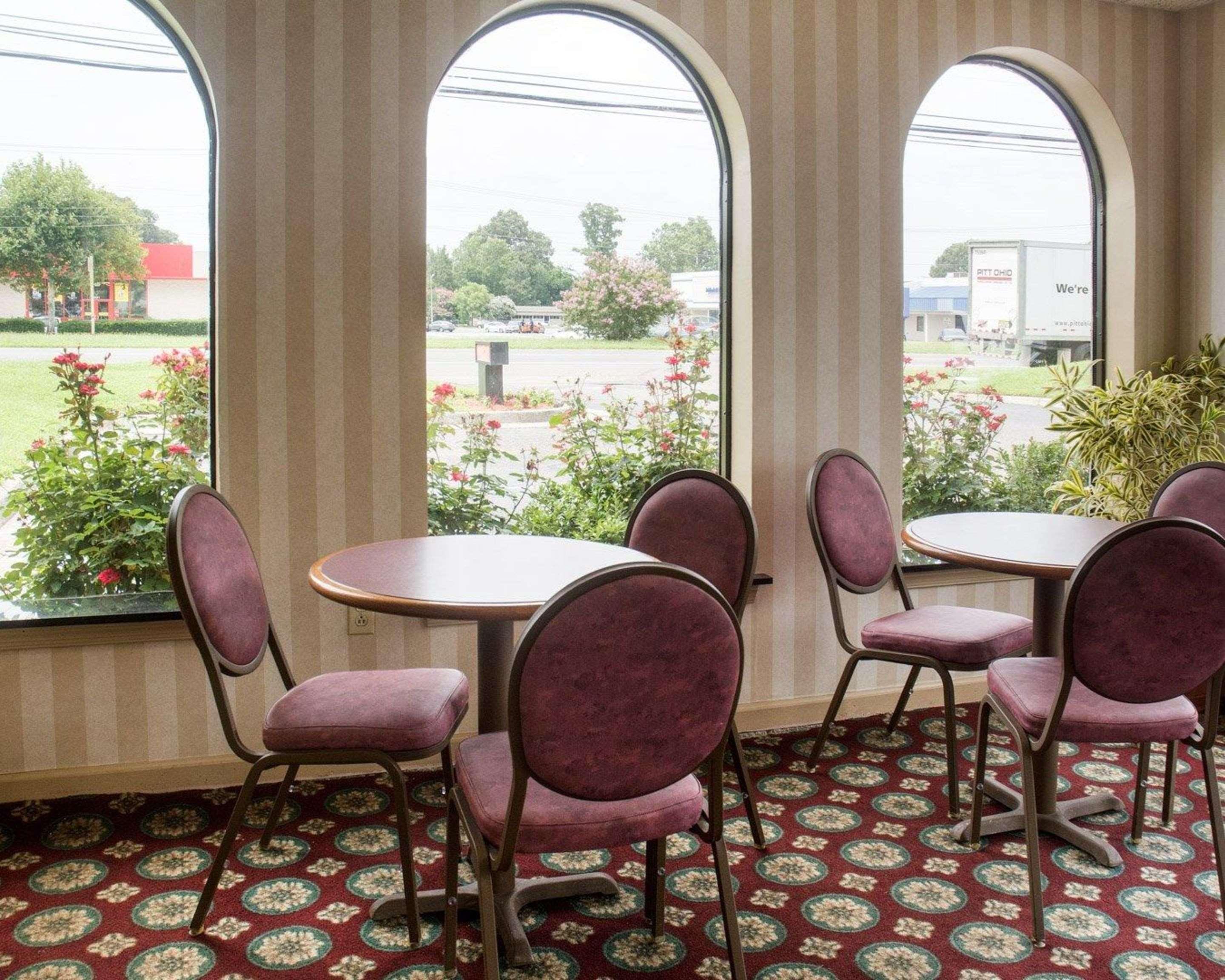 Econo Lodge Chesapeake Route 13 And I-464 Экстерьер фото